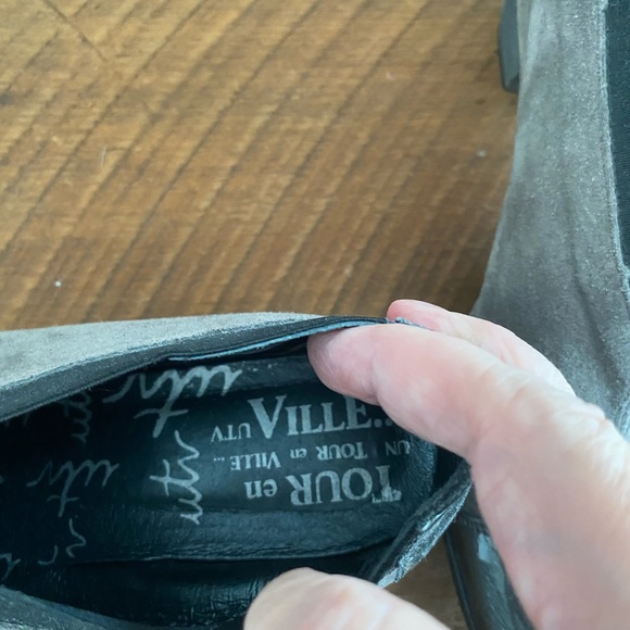 Cute slip on suede and patent leather booties - Picture 3 of 4